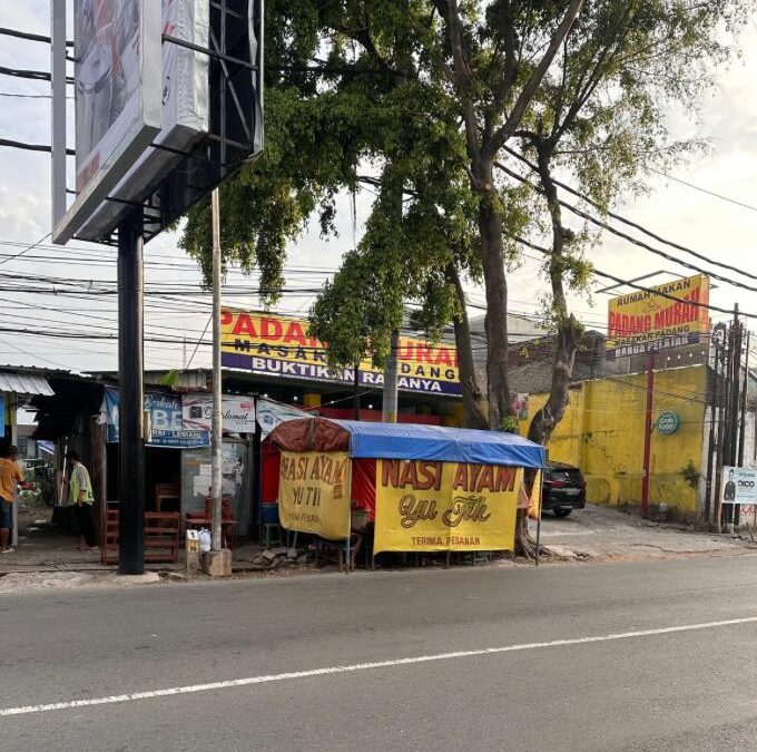 Nasi Ayam Yu Tik - sewa mobil Semarang