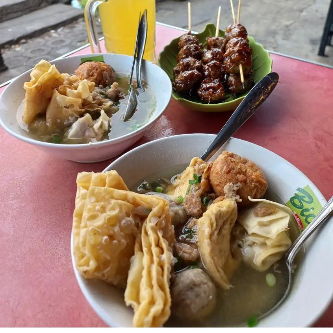Sajian Menu Bakso President Malang