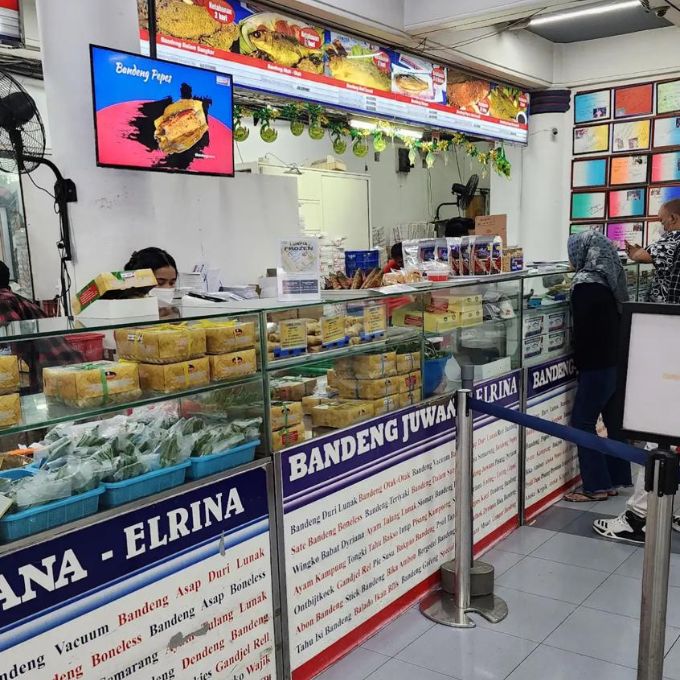 SEWA MOBIL SEMARANG SAMBIL MEMBELI BANDENG JUWANA
