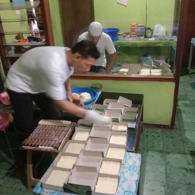 SEWA MOBIL UNGARAN DYAN TRANSPORT