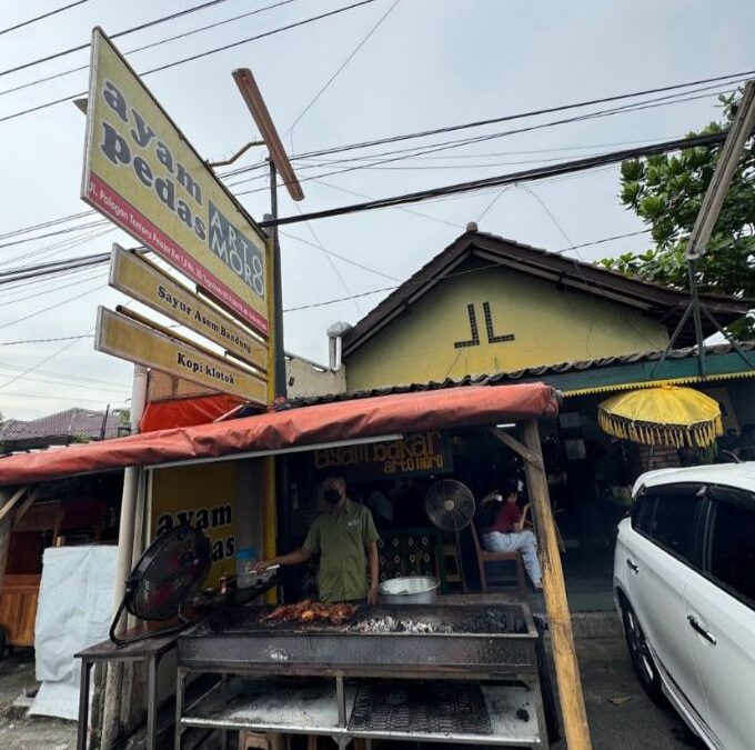 SEWA MOBIL JOGJA DYAN TRANSPORT