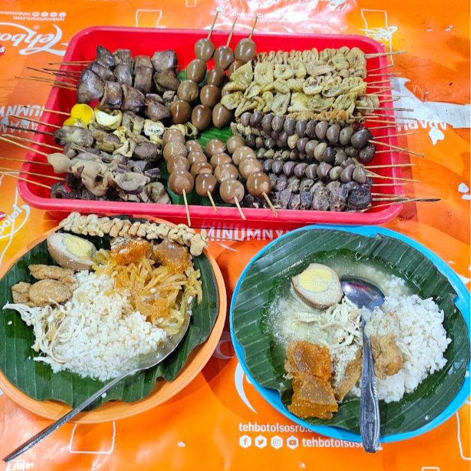 SEWA MOBIL SEMARANG SEKALIGUS KULINERAN NASI AYAM BU WIDO