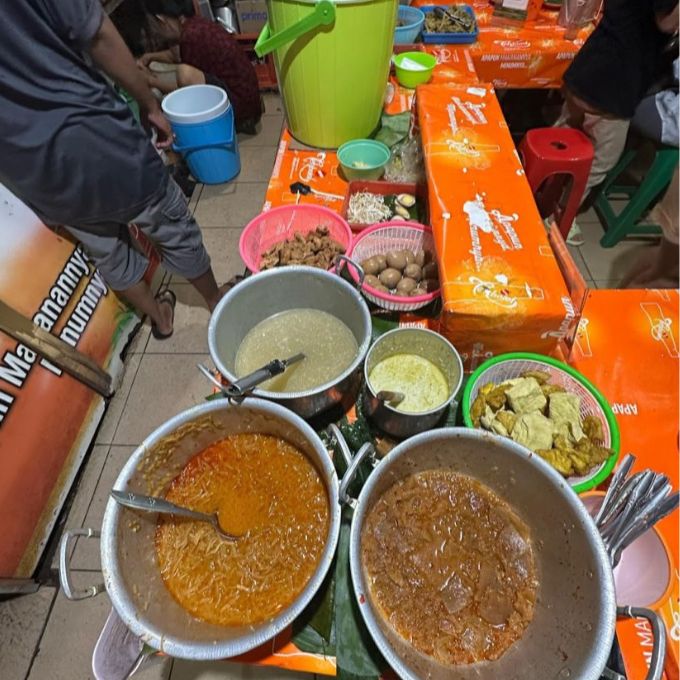 SEWA MOBIL SALATIGA DYAN TRANSPORT